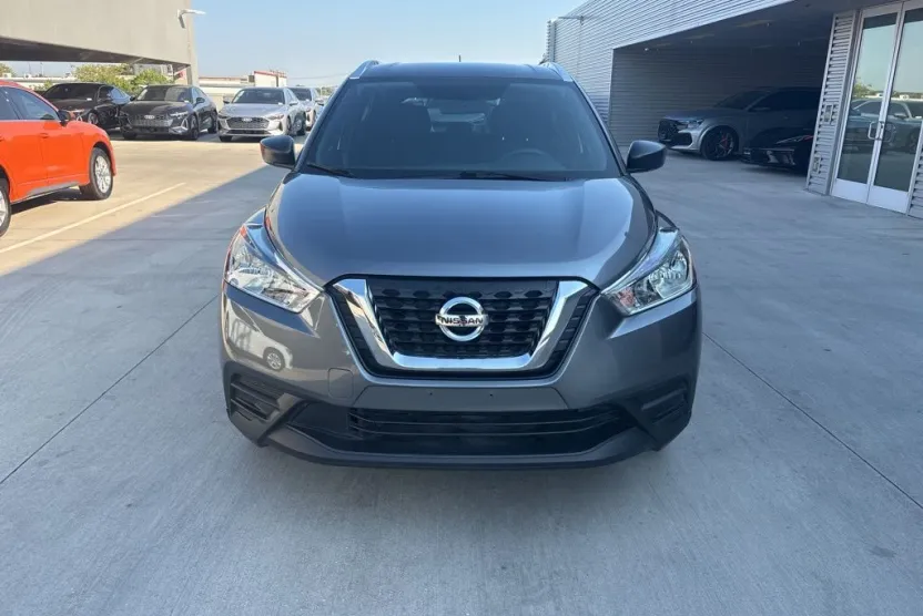 2019 Nissan Kicks S photo 1