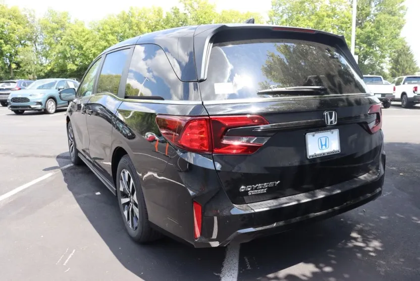 2026 Honda Odyssey EX-L photo 1