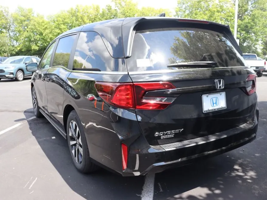 2026 Honda Odyssey EX-L photo 1