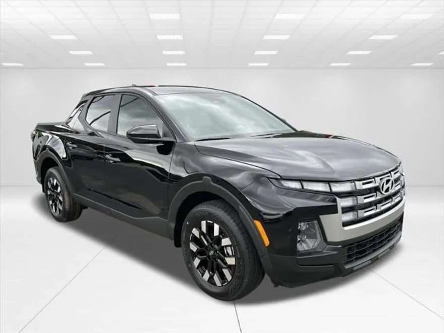 2025 Hyundai Santa Cruz SE photo 1