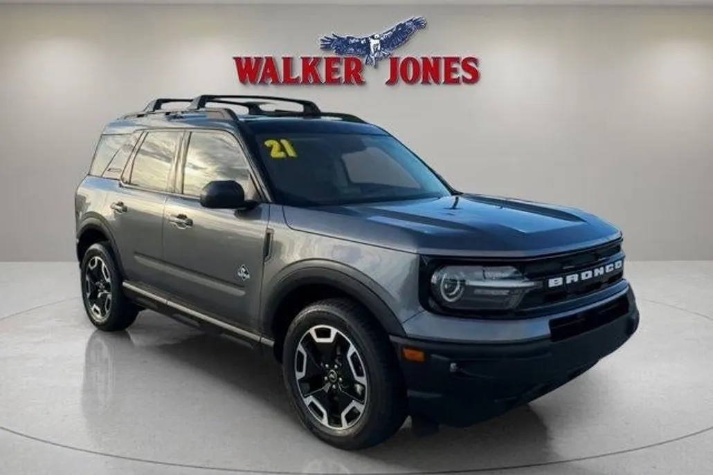 2021 Ford Bronco Sport Outer Banks photo 1