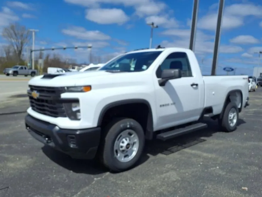 2025 Chevrolet Silverado 2500HD photo 1