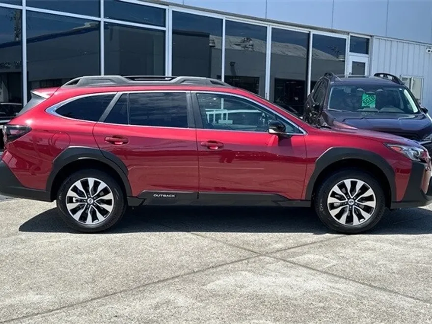 2025 Subaru Outback Limited photo 1