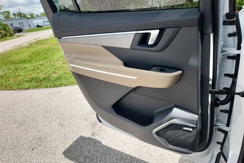 2025 Buick Enclave Preferred photo 1