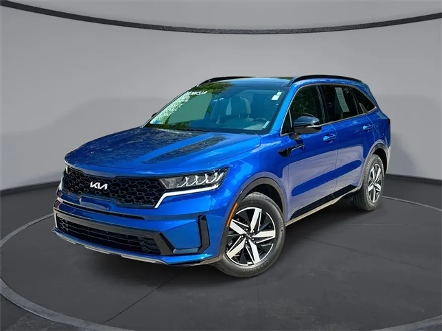 2023 Kia Sorento S photo 1