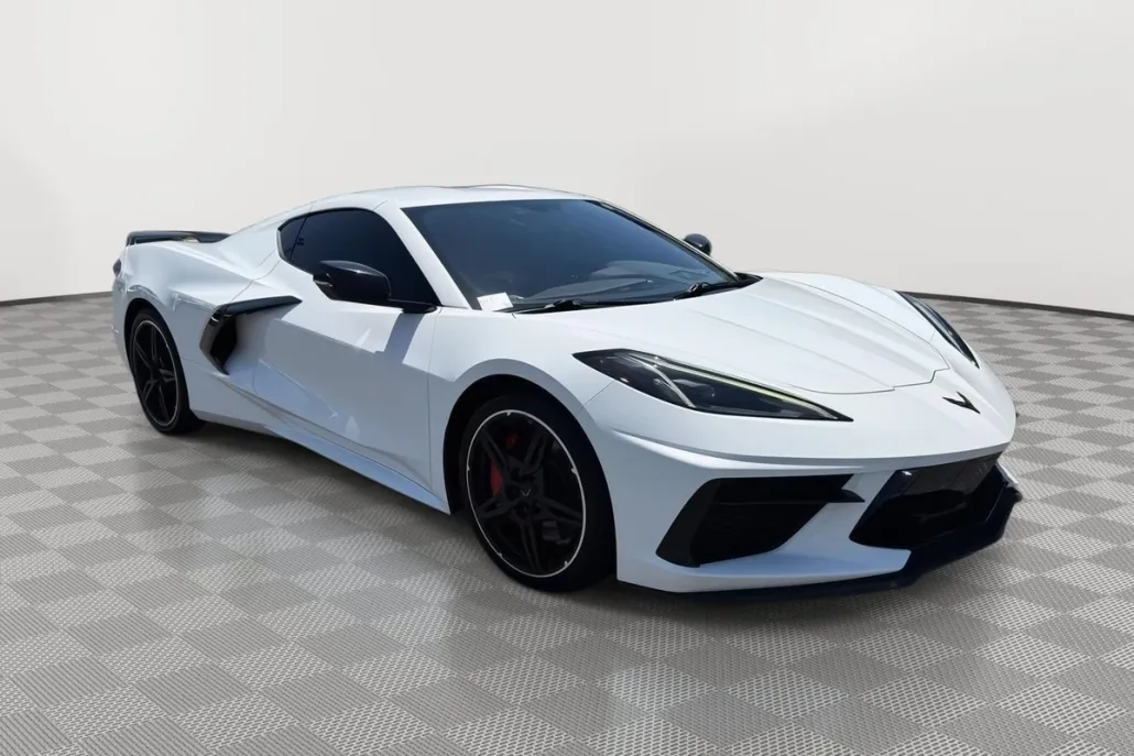 2022 Chevrolet Corvette 2LT photo 1