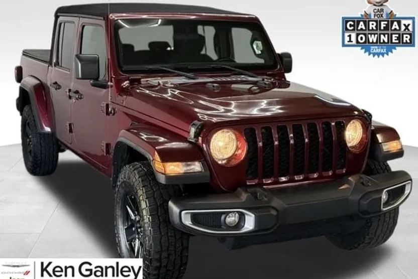 2021 Jeep Gladiator Sport photo 1