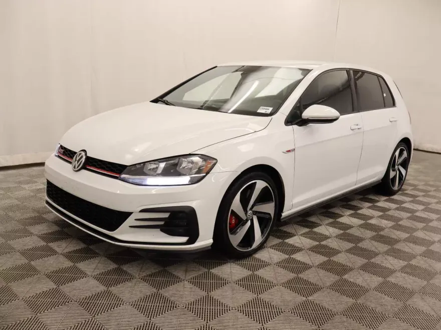 2020 Volkswagen Golf GTI S photo 1