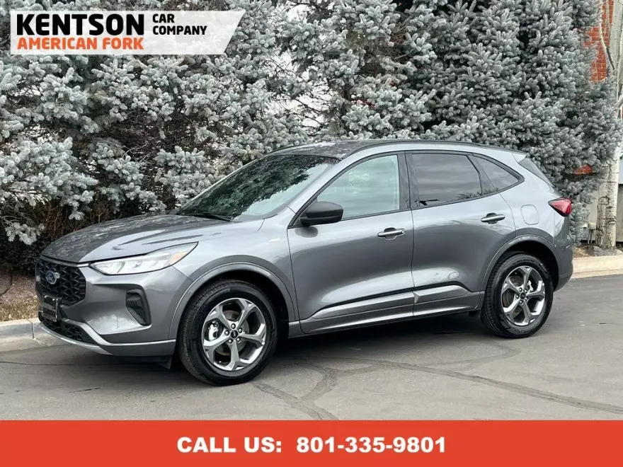 2024 Ford Escape ST-Line photo 1