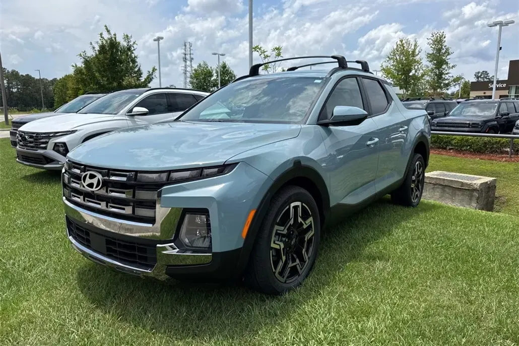 2025 Hyundai Santa Cruz Limited photo 1