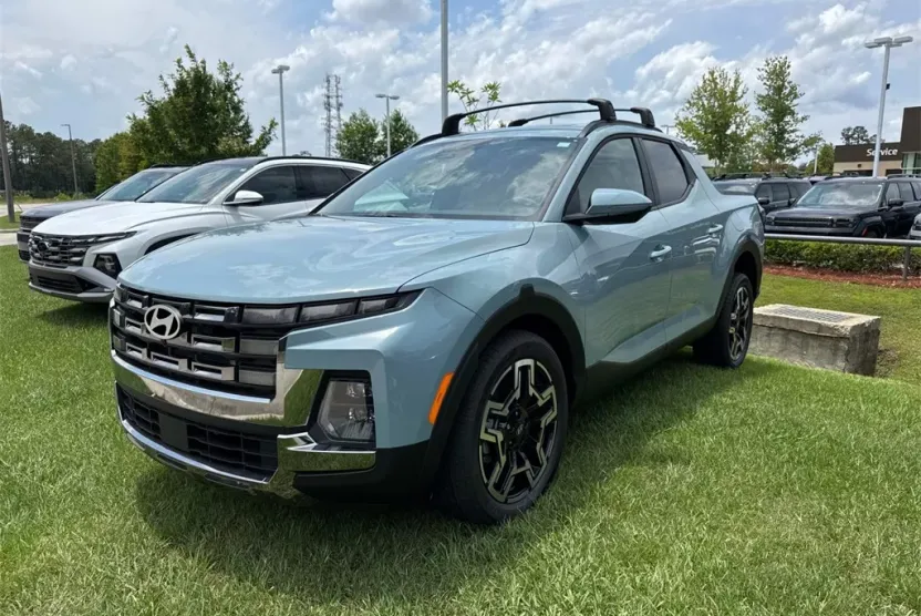 2025 Hyundai Santa Cruz Limited photo 1