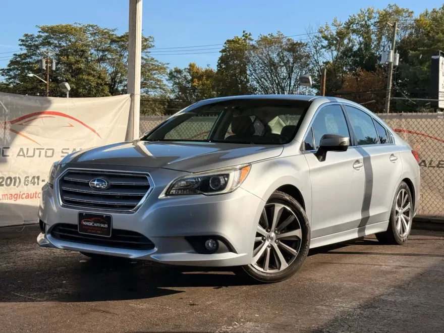 2015 Subaru Legacy Limited photo 1