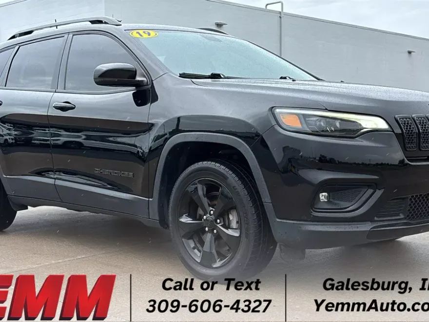 2019 Jeep Cherokee Latitude photo 1