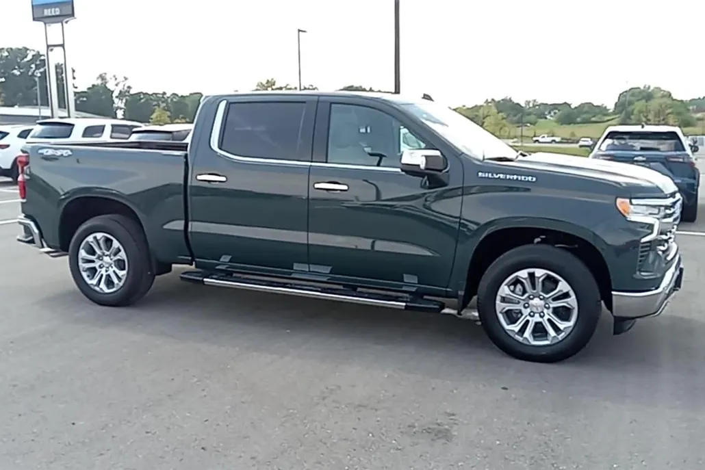 2026 Chevrolet Silverado 1500 LTZ photo 1