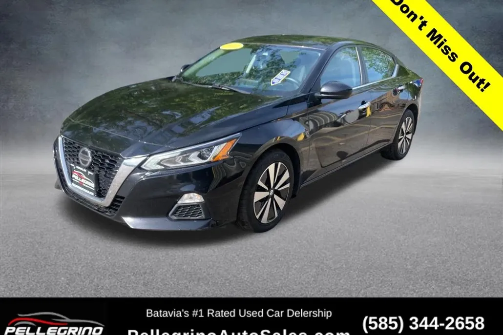 2022 Nissan Altima 2.5 SV photo 1