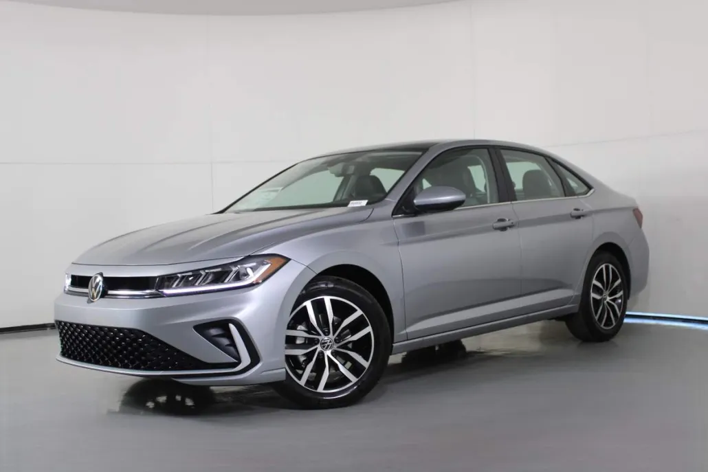 2026 Volkswagen Jetta SE photo 1