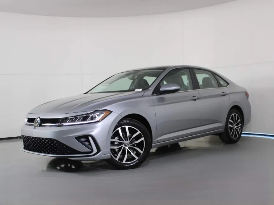 2026 Volkswagen Jetta SE photo 1