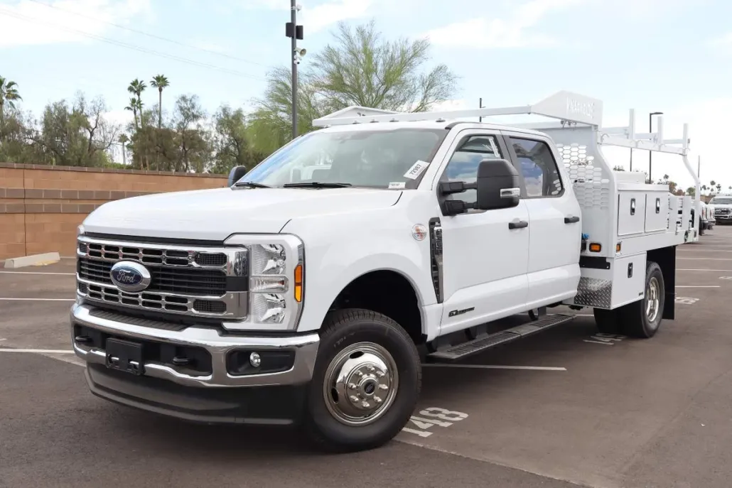 2025 Ford F-350 XL photo 1