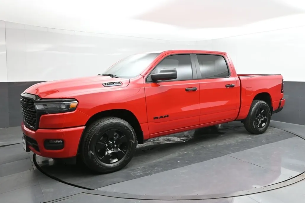2025 Ram 1500 Tradesman photo 1