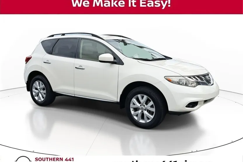 2014 Nissan Murano SV photo 1