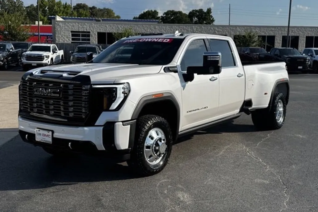 2025 Gmc Sierra 3500 HD Denali Ultimate photo 1