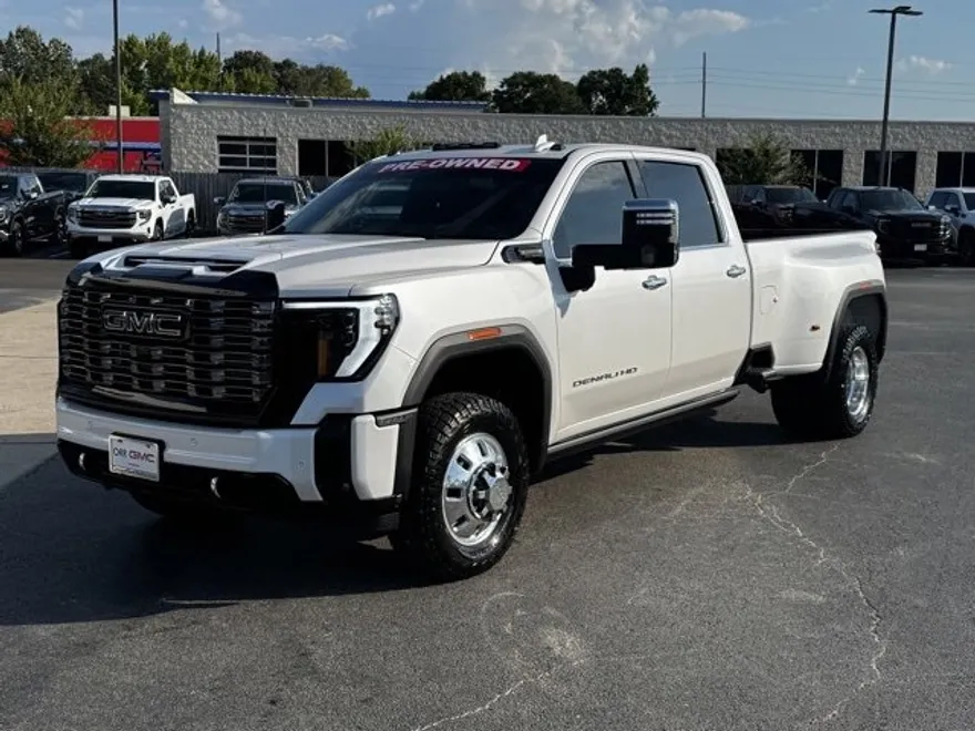 2025 Gmc Sierra 3500 HD Denali Ultimate photo 1