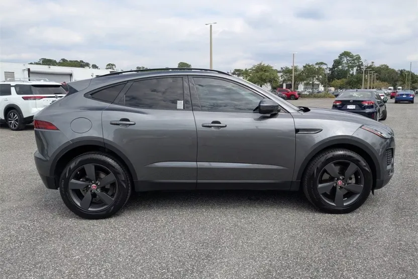2020 Jaguar E-PACE Base photo 1