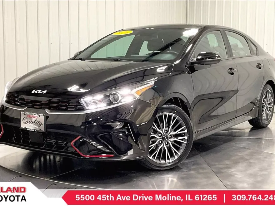 2024 Kia Forte GT-Line photo 1