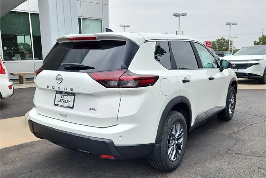 2026 Nissan Rogue S photo 1