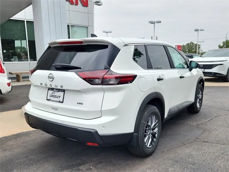 2026 Nissan Rogue S photo 1