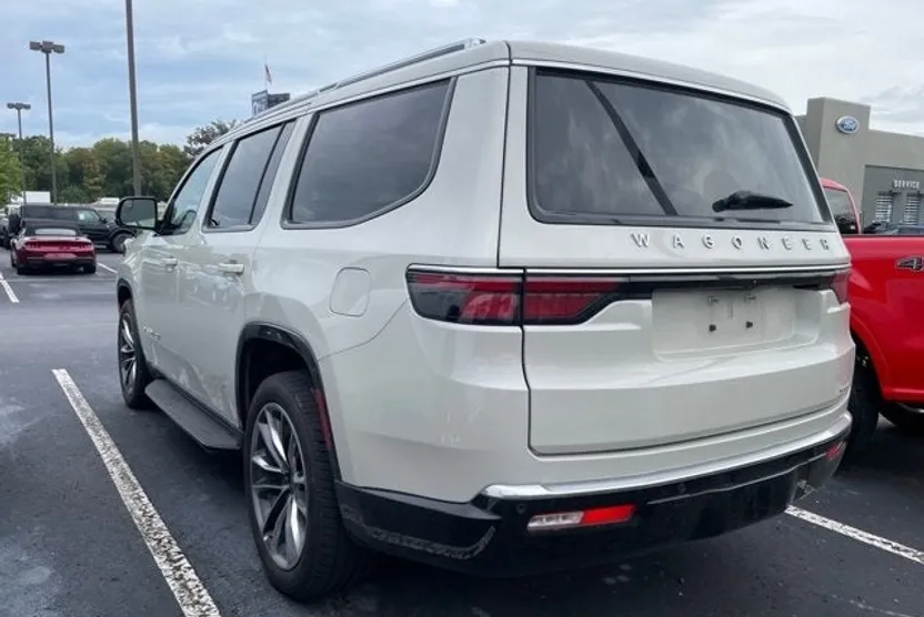 2022 Jeep Wagoneer Series II photo 1