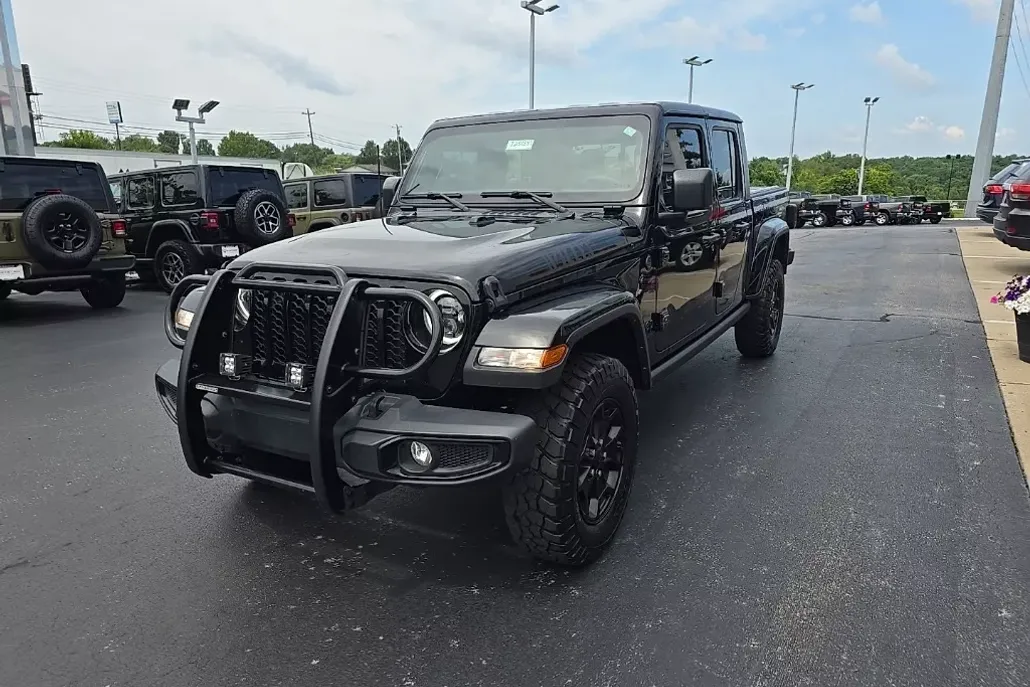 2023 Jeep Gladiator Willys photo 1
