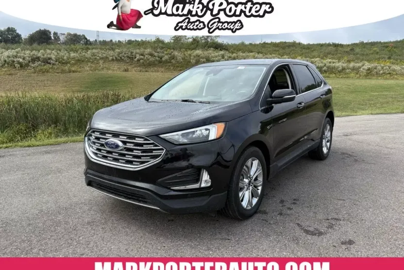 2024 Ford Edge Titanium photo 1