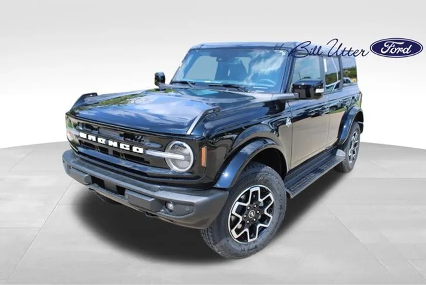 2025 Ford Bronco Outer Banks photo 1