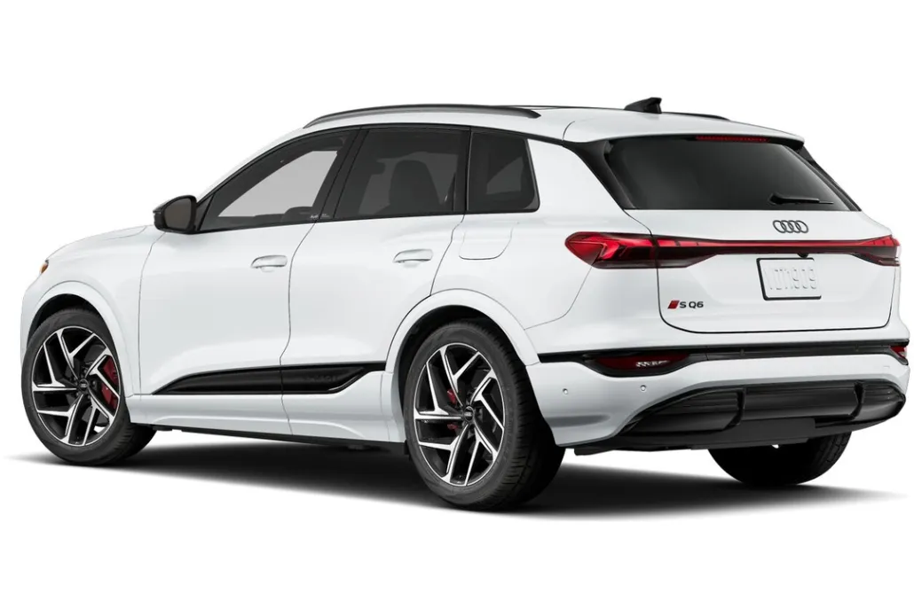2025 Audi SQ6 photo 1