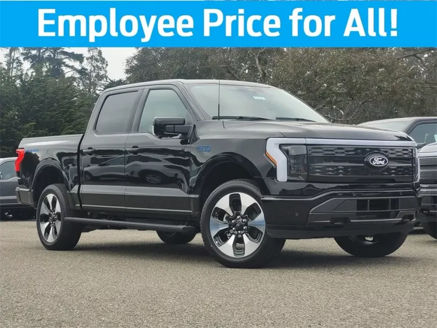 2025 Ford F-150 Lightning Platinum photo 1