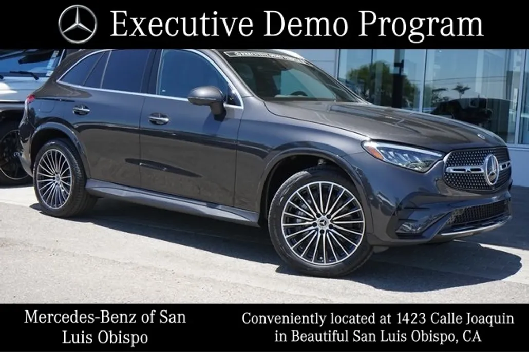 2025 Mercedes Benz GLC 300 photo 1