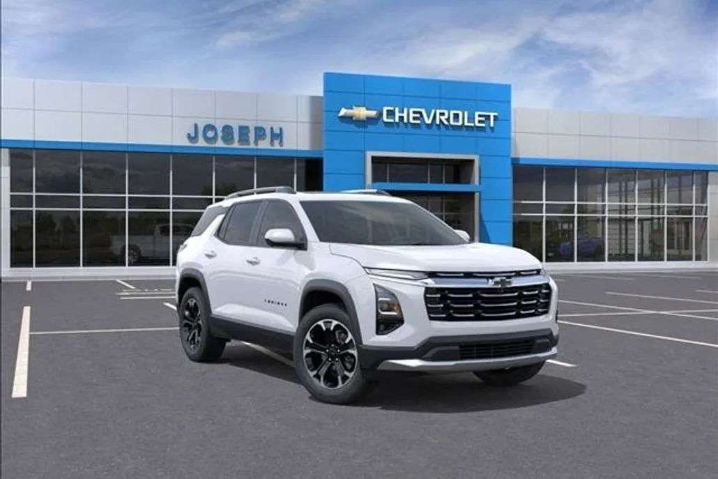 2026 Chevrolet Equinox LT photo 1