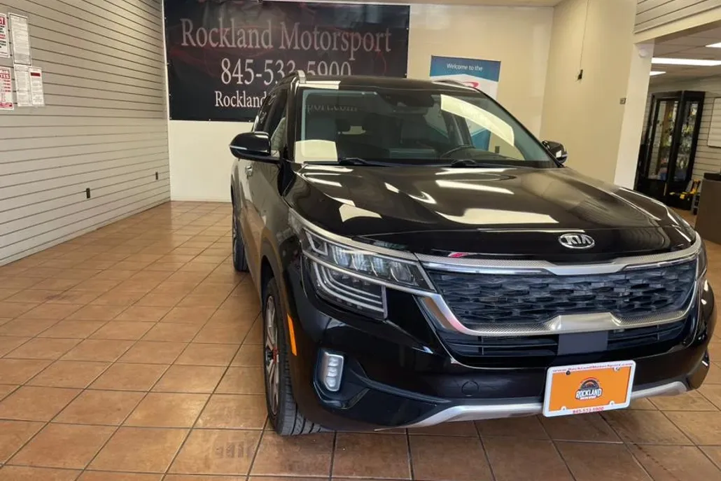 2021 Kia Seltos SX photo 1