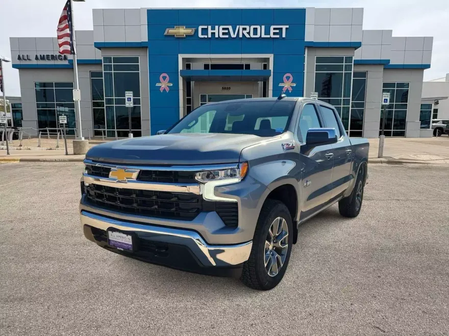 2026 Chevrolet Silverado 1500 LT photo 1