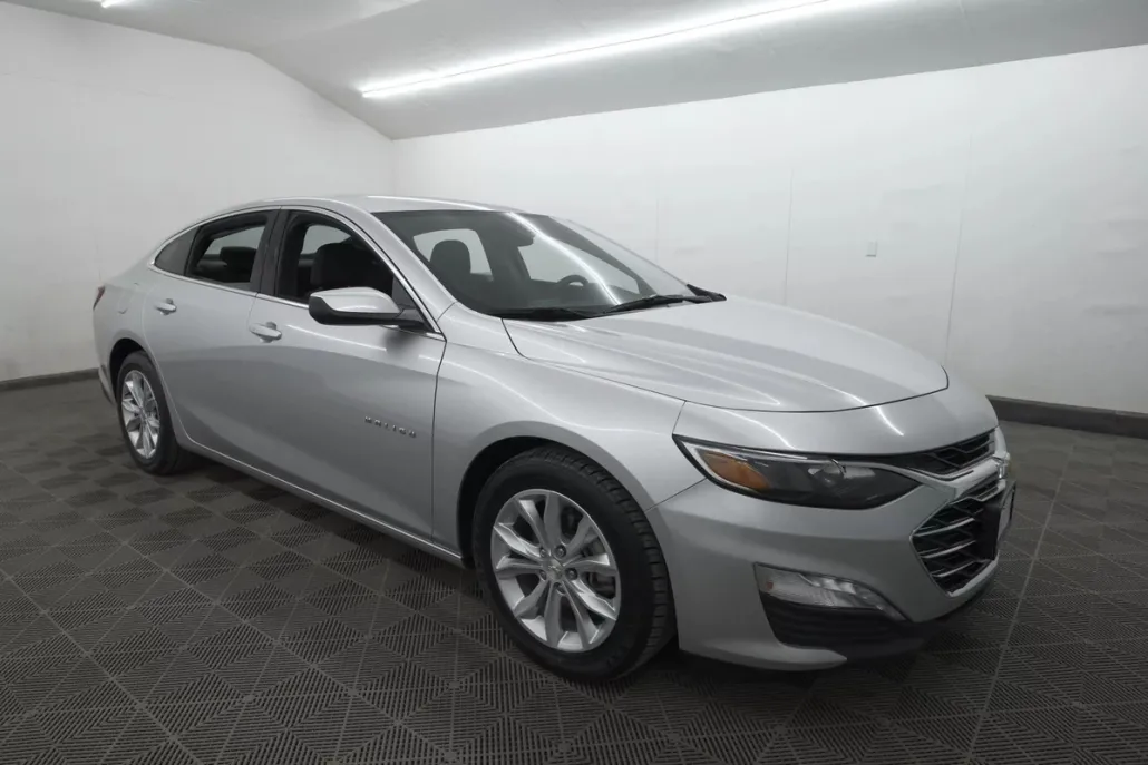 2022 Chevrolet Malibu photo 1