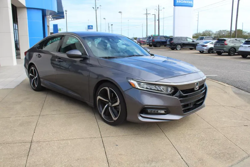 2019 Honda Accord Sport photo 1