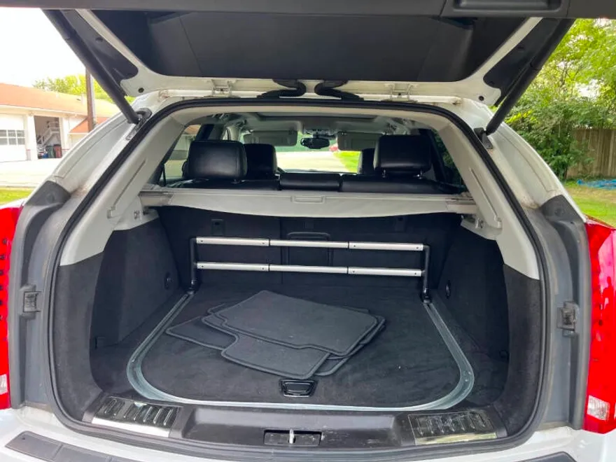 2016 Cadillac SRX Performance photo 1