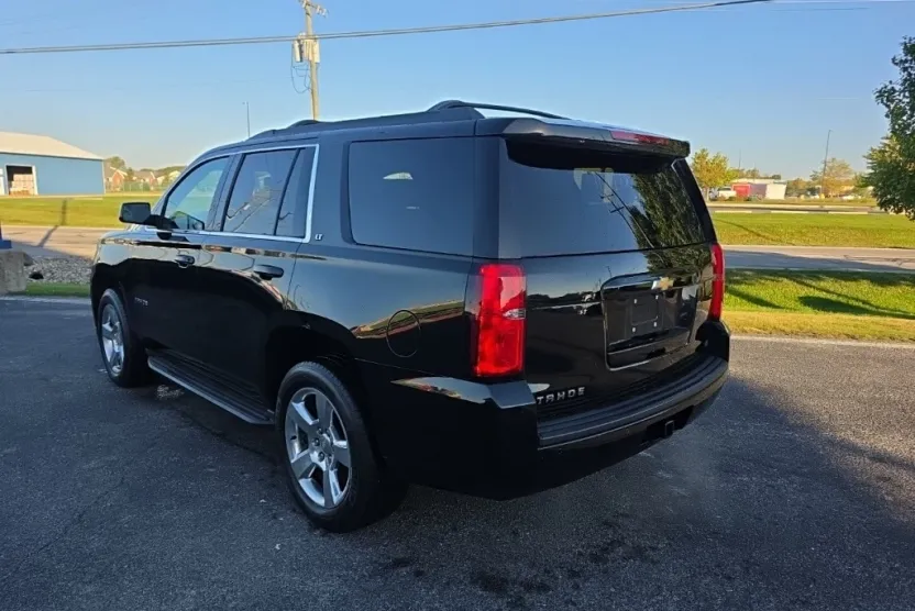 2015 Chevrolet Tahoe LT photo 1