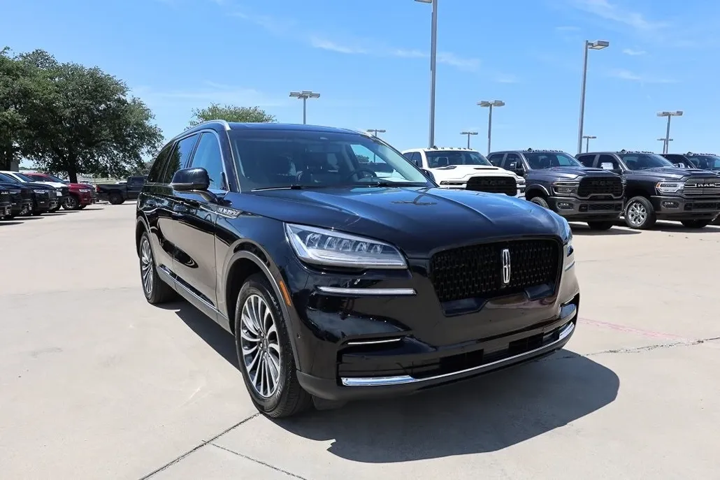 2023 Lincoln Aviator Reserve photo 1