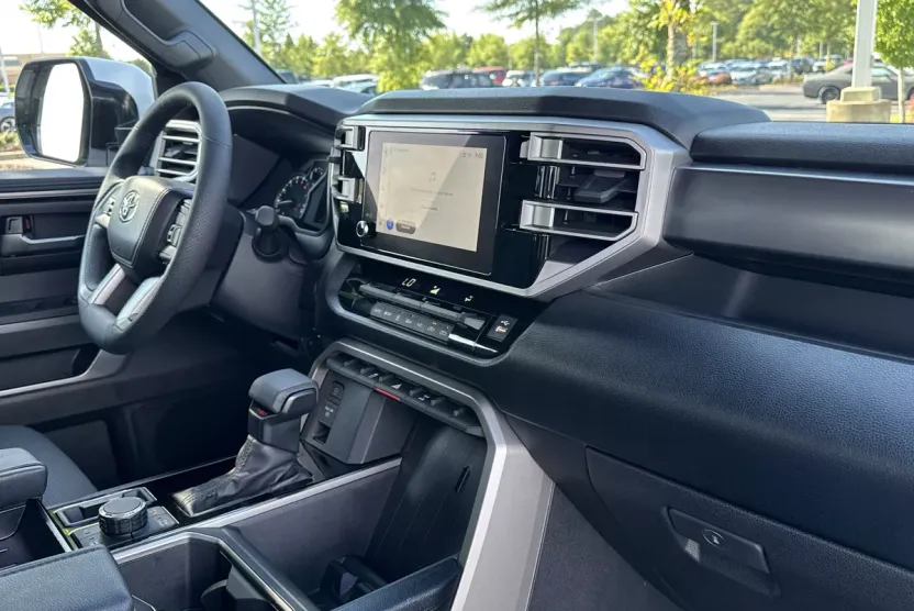 2025 Toyota Tundra SR5 photo 1