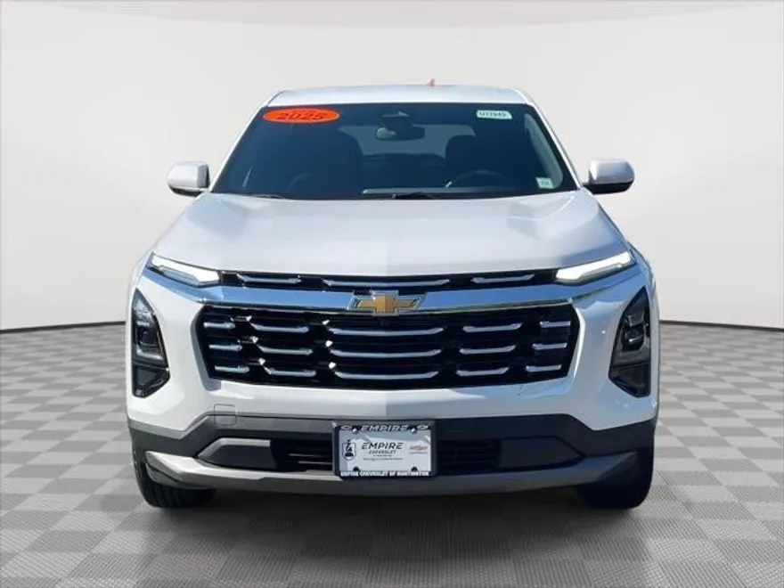 2025 Chevrolet Equinox LT photo 1