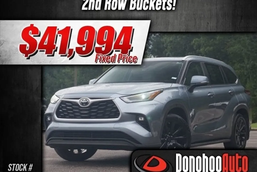 2024 Toyota Highlander XLE photo 1