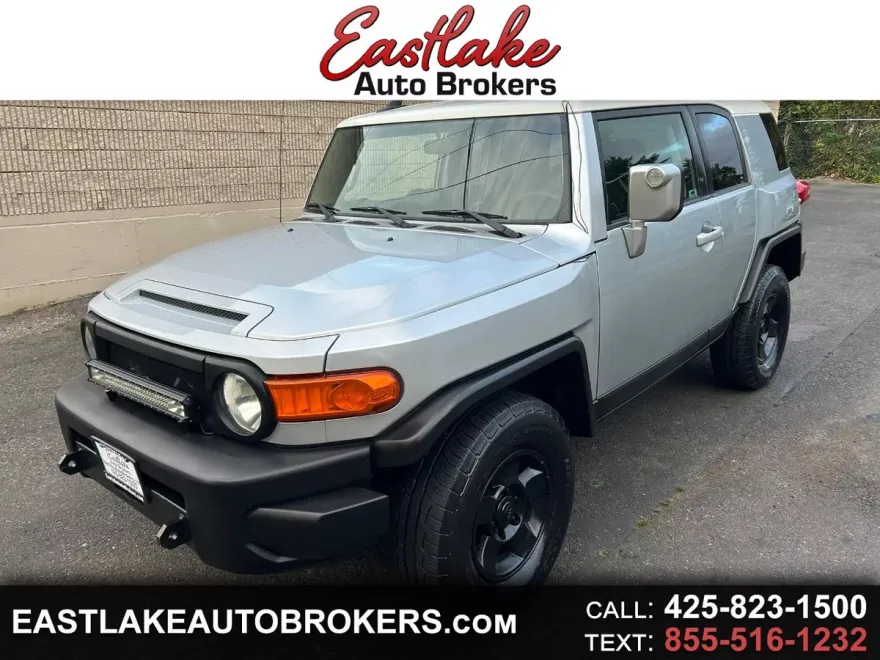 2008 Toyota FJ Cruiser Base photo 1