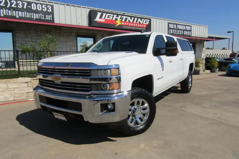 2015 Chevrolet Silverado 2500HD LT photo 1